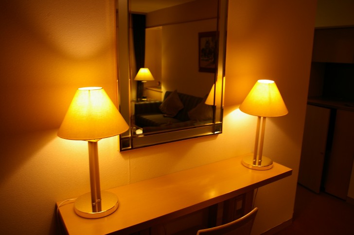 風水的に最適な寝室の鏡の位置とは  バーバラの開運風水「今日も上機嫌」